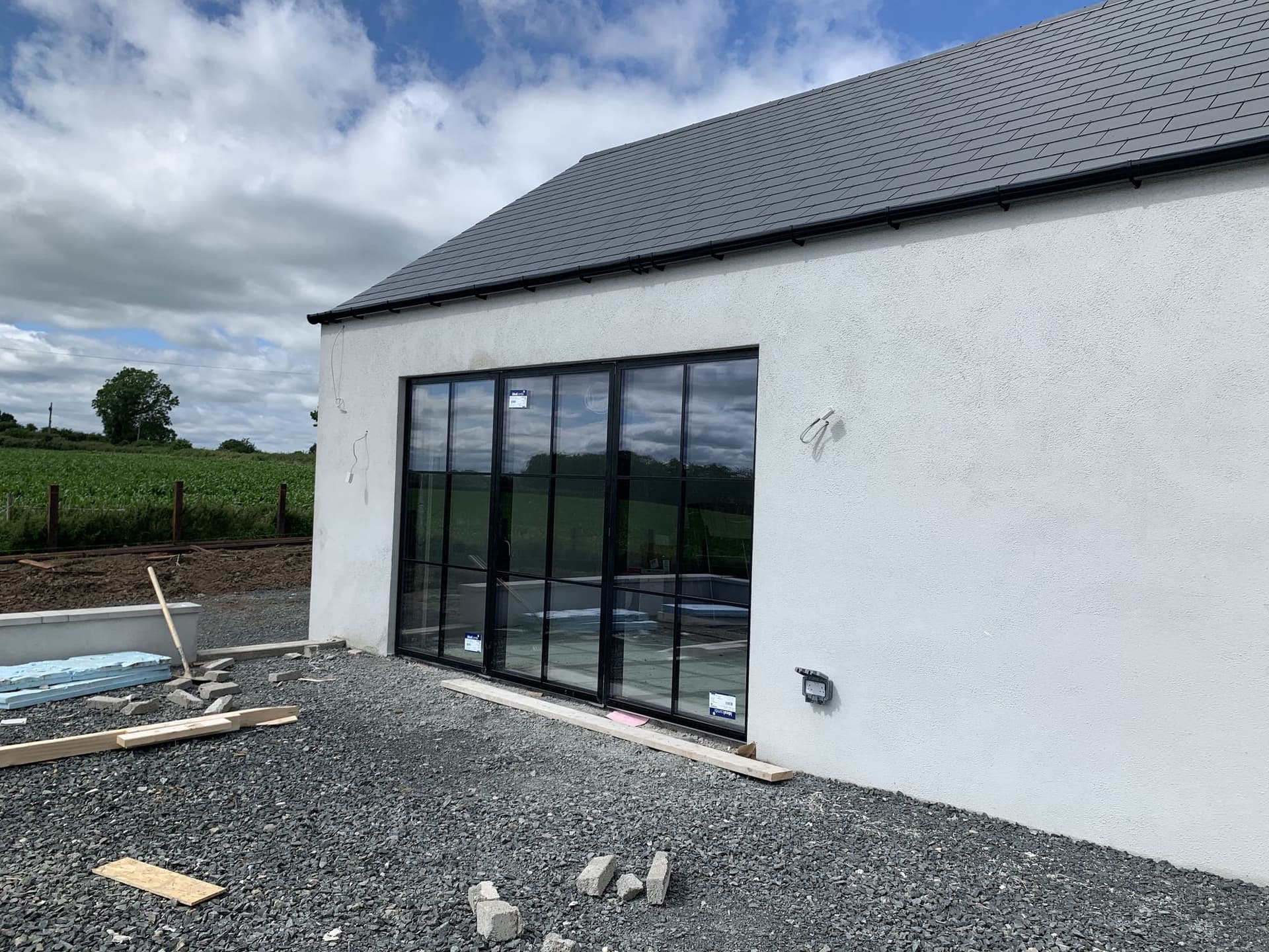 Idealcombi glazed screen installed by MDM Windows & Doors